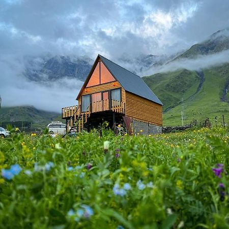 Mood Villa Kazbegi מראה חיצוני תמונה