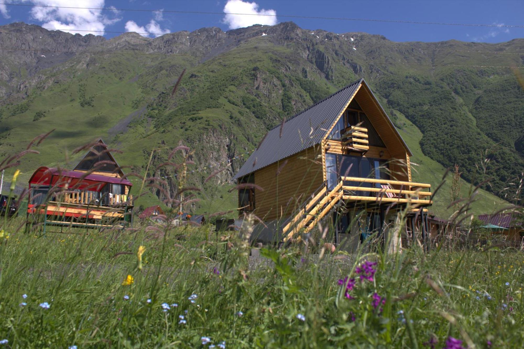 Mood Villa Kazbegi מראה חיצוני תמונה